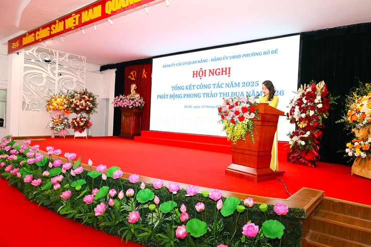 Đảng bộ các cơ quan Đảng và Đảng bộ cơ quan UBND phường Bồ Đề tổng kết công tác năm 2025, phát động phong trào thi đua năm 2026
- Ảnh 2.