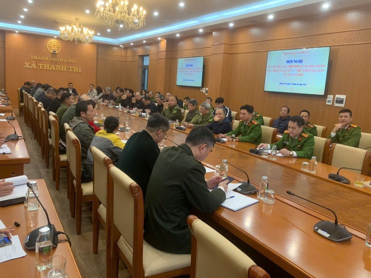 CÔNG AN XÃ THANH TRÌ: QUYẾT LIỆT, KỊP THỜI THAM MƯU CHÍNH QUYỀN CÔNG TÁC TUYÊN TRUYỀN, PHỔ BIẾN QUY ĐỊNH CỦA PHÁP LUẬT VỀ CƯ TRÚ TRÊN ĐỊA BÀN- Ảnh 5.