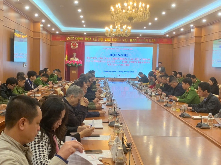 CÔNG AN XÃ THANH TRÌ: QUYẾT LIỆT, KỊP THỜI THAM MƯU CHÍNH QUYỀN CÔNG TÁC TUYÊN TRUYỀN, PHỔ BIẾN QUY ĐỊNH CỦA PHÁP LUẬT VỀ CƯ TRÚ TRÊN ĐỊA BÀN- Ảnh 6.