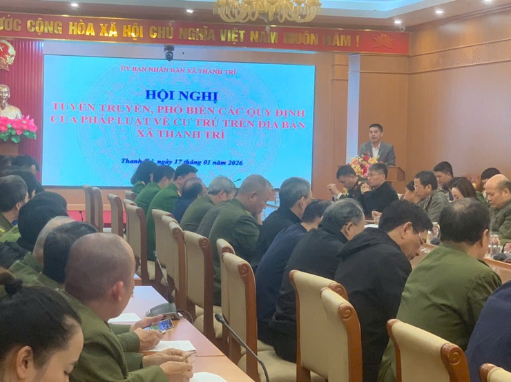 CÔNG AN XÃ THANH TRÌ: QUYẾT LIỆT, KỊP THỜI THAM MƯU CHÍNH QUYỀN CÔNG TÁC TUYÊN TRUYỀN, PHỔ BIẾN QUY ĐỊNH CỦA PHÁP LUẬT VỀ CƯ TRÚ TRÊN ĐỊA BÀN- Ảnh 2.