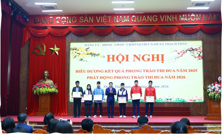 Đảng uỷ, HĐND, UBND, Uỷ ban MTTQ Việt Nam xã Thạch Thất tổng kết công tác thi đua, khen thưởng năm 2025; phát động phong trào thi đua năm 2026- Ảnh 10.