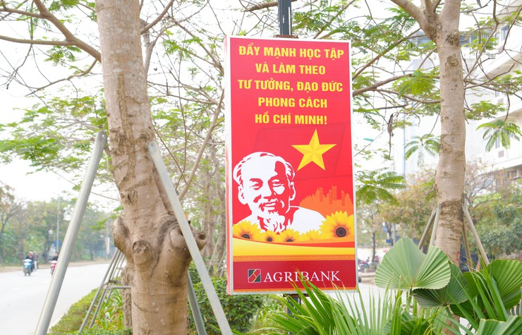 AGRIBANK QUỐC OAI TRAO TẶNG 85 BIỂN TUYÊN TRUYỀN CỔ ĐỘNG TRỰC QUAN- Ảnh 16.