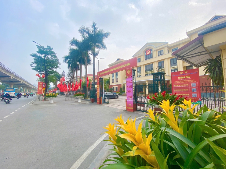  Phường Từ Liêm rực rỡ  cờ hoa chào mừng Đại hội đại biểu toàn quốc lần thứ XIV của Đảng- Ảnh 2.
