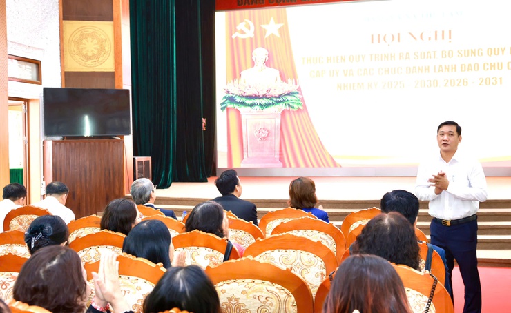 Đảng uỷ xã Thư Lâm tổ chức hội nghị thực hiện quy trình rà soát, bổ sung quy hoạch cấp uỷ và các chức danh lãnh đạo chủ chốt nhiệm kỳ 2025-2030, 2026-2031
- Ảnh 4.