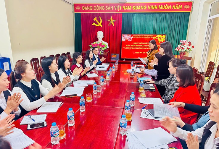 Đoàn công tác sở GD&ĐT Hà Nội kiểm tra kiểm định chất lượng giáo dục, công nhận trường đạt chuẩn Quốc gia tại Trường Mầm non Nghiêm Xuyên- Ảnh 1.