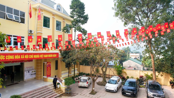 Xã Yên Xuân rực rỡ cờ hoa chào mừng Đại hội Đại biểu toàn quốc lần thứ XIV của Đảng- Ảnh 5.