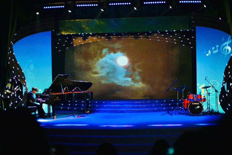 Học sinh Sơn Tây giành Huy chương Bạc Liên hoan tài năng nhạc cụ học sinh phổ thông TP Hà Nội lần thứ I- Ảnh 2.