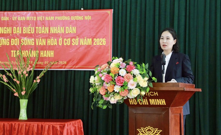 Đồng chí Bí thư Đảng uỷ phường Cấn Thị Việt Hà dự Hội nghị đại biểu Nhân dân năm 2026 tại Tổ dân phố Hoàng Hanh- Ảnh 1.