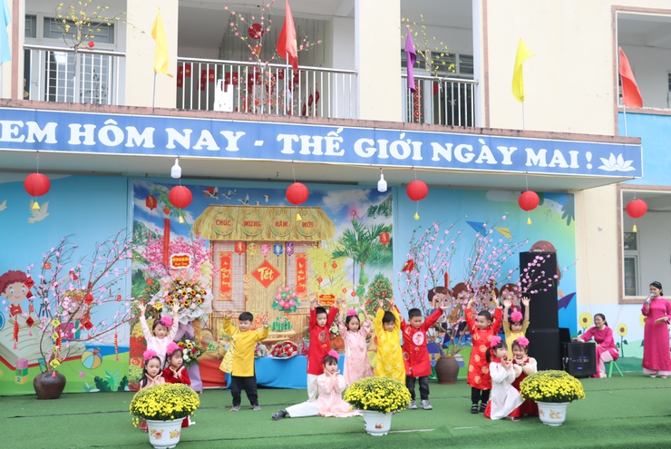 Hội chợ Xuân 2026: Nơi mùa xuân bắt đầu từ nụ cười trẻ thơ Hồng Thái- Ảnh 5.