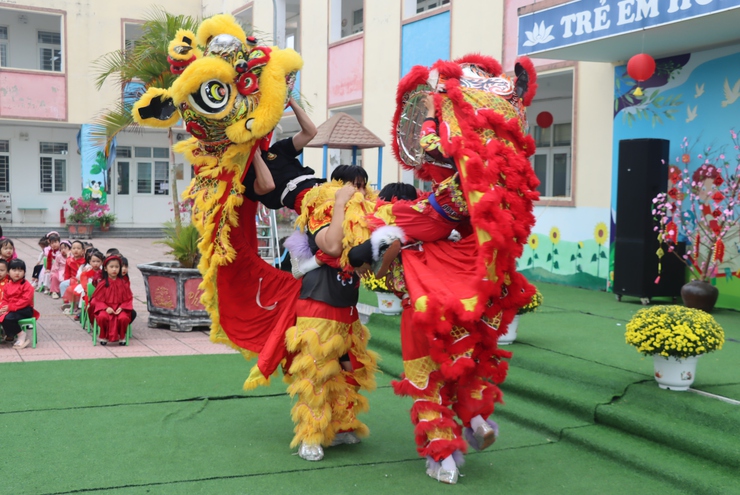 Hội chợ Xuân 2026: Nơi mùa xuân bắt đầu từ nụ cười trẻ thơ Hồng Thái- Ảnh 6.