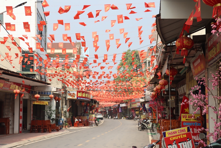 Xã Phú Xuyên rực rỡ cờ hoa chào mừng Đại hội XIV của Đảng- Ảnh 8.