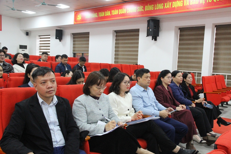 Phường Xuân Phương: Hội nghị liên tịch lấy ý kiến nhận xét của cán bộ nơi công tác đối với người dự kiến giới thiệu ứng cử đại biểu HĐND phường, nhiệm kỳ 2026 - 2031- Ảnh 4.