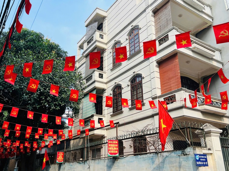 TDP SỐ 6 PHƯỜNG ĐÔNG NGẠC TRANG HOÀNG RỰC RỠ CHÀO MỪNG ĐẠI HỘI ĐẠI BIỂU TOÀN QUỐC LẦN THỨ XIV CỦA ĐẢNG- Ảnh 6.