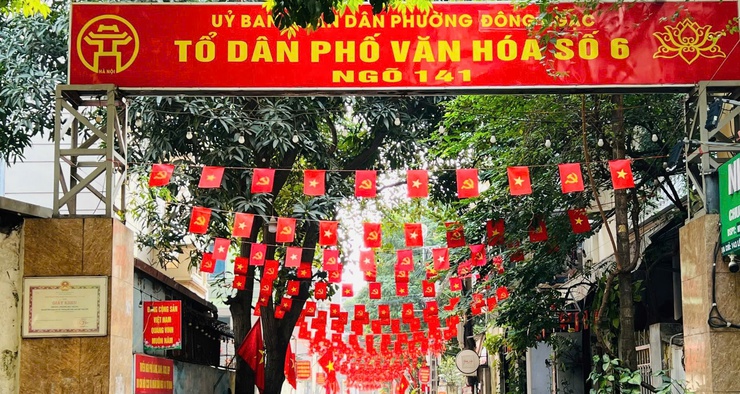 TDP SỐ 6 PHƯỜNG ĐÔNG NGẠC TRANG HOÀNG RỰC RỠ CHÀO MỪNG ĐẠI HỘI ĐẠI BIỂU TOÀN QUỐC LẦN THỨ XIV CỦA ĐẢNG- Ảnh 10.