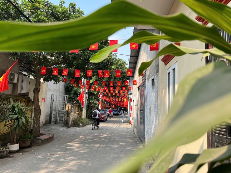 TDP SỐ 6 PHƯỜNG ĐÔNG NGẠC TRANG HOÀNG RỰC RỠ CHÀO MỪNG ĐẠI HỘI ĐẠI BIỂU TOÀN QUỐC LẦN THỨ XIV CỦA ĐẢNG- Ảnh 14.