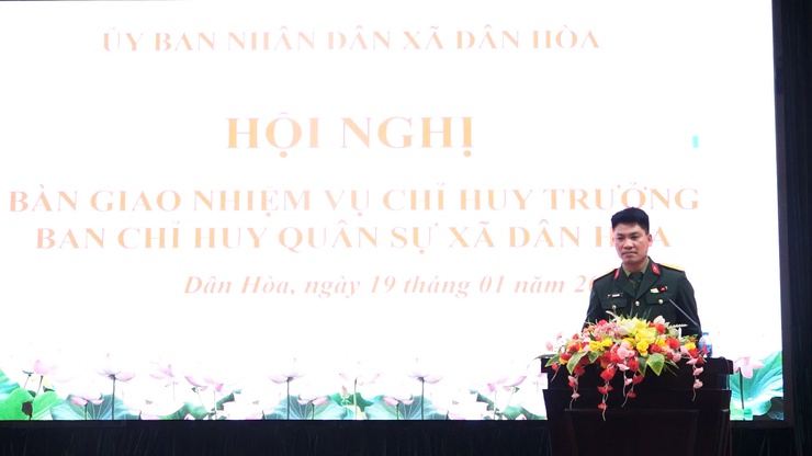 HỘI NGHỊ BÀN GIAO NHIỆM VỤ CHỈ HUY TRƯỞNG BAN CHỈ HUY QUÂN SỰ XÃ DÂN HÒA- Ảnh 6.