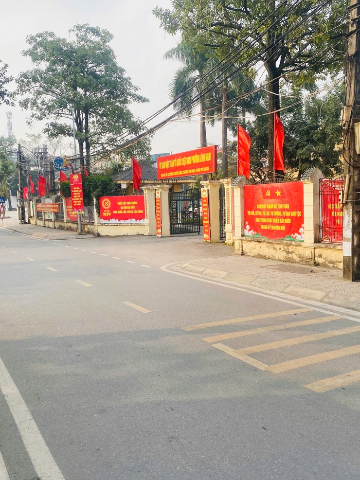 PHƯỜNG LĨNH NAM: TRIỂN KHAI CÔNG TÁC TUYÊN TRUYỀN, CỔ ĐỘNG TRỰC QUAN CHÀO MỪNG ĐẠI HỘI ĐẠI BIỂU  TOÀN QUỐC LẦN THỨ XIV XỦA ĐẢNG.- Ảnh 3.