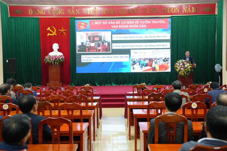 BỒI DƯỠNG KỸ NĂNG TUYÊN TRUYỀN, VẬN ĐỘNG NHÂN DÂN CHẤP HÀNH CHỦ TRƯƠNG CỦA ĐẢNG, CHÍNH SÁCH, PHÁP LUẬT CỦA NHÀ NƯỚC- Ảnh 5.