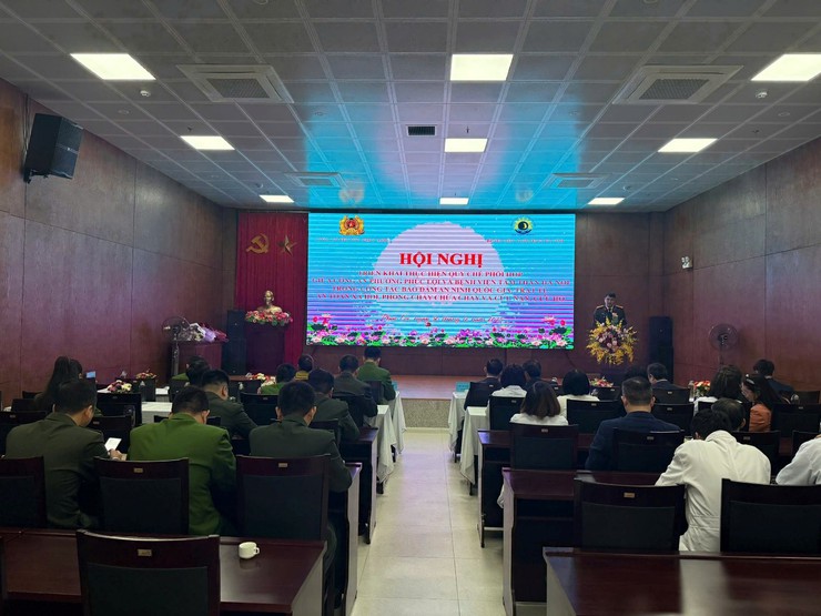 Triển khai Quy chế phối hợp giữa Công an phường Phúc Lợi và Bệnh viện Tâm thần Hà Nội: Tăng cường bảo đảm an ninh, an toàn tại cơ sở y tế- Ảnh 1.