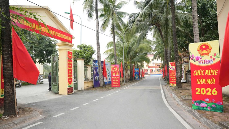 Xã Dương Hoà rực rỡ sắc màu chào mừng năm mới 2026 và Đại hội đại biểu toàn quốc lần thứ XIV của Đảng- Ảnh 2.