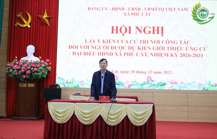 Xã Phú Cát tổ chức Hội nghị lấy ý kiến cử tri nơi công tác đối với người được dự kiến ứng cử đại biểu HĐND xã nhiệm kỳ 2026–2031- Ảnh 2.