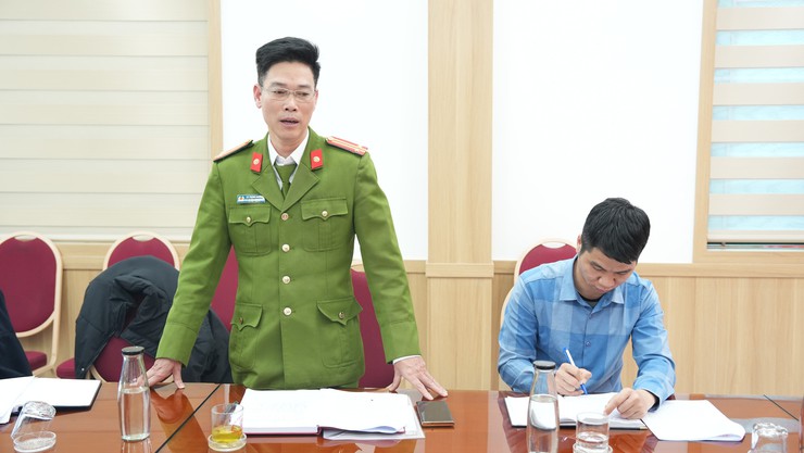 UBND xã triển khai các nhiệm vụ trọng tâm tháng 1/2026; công tác chuẩn bị các nhiệm vụ trọng tâm trước, trong và sau Tết Nguyên đán Bính Ngọ 2026 - Ảnh 4.