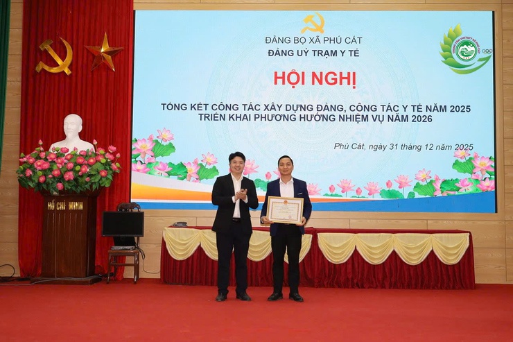 Hội nghị tổng kết công tác Đảng, công tác y tế năm 2025 và triển khai nhiệm vụ năm 2026 của Trạm Y tế xã Phú Cát- Ảnh 6.