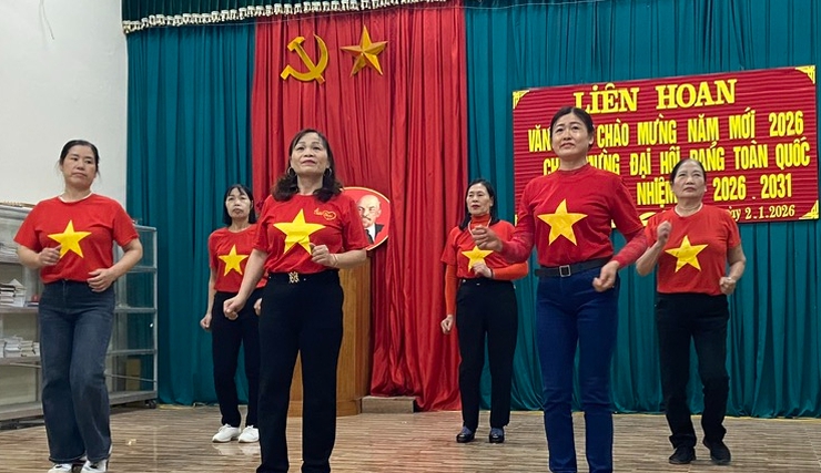 Ứng Hòa hỗ trợ 188,5 triệu đồng cho các thôn tổ chức   hoạt động văn hóa, văn nghệ chào năm mới 2026- Ảnh 23.