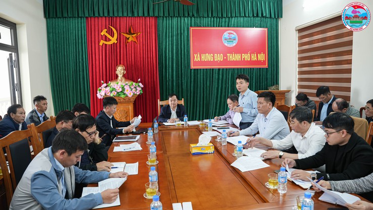 UBND xã Hưng Đạo tổ chức Hội nghị làm việc với Trưởng thôn triển khai nhiệm vụ trước, trong và sau Tết Nguyên đán Bính Ngọ năm 2026- Ảnh 2.