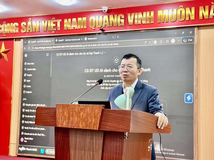 BAN CHỈ ĐẠO 57 XÃ ĐẠI THANH TẬP HUẤN CHUYỂN ĐỔI SỐ ỨNG DỤNG TRÍ TUỆ NHÂN TẠO AI TỚI TOÀN THỂ CÁN BỘ, CÔNG CHỨC, VIÊN CHỨC, NGƯỜI LAO ĐỘNG- Ảnh 5.