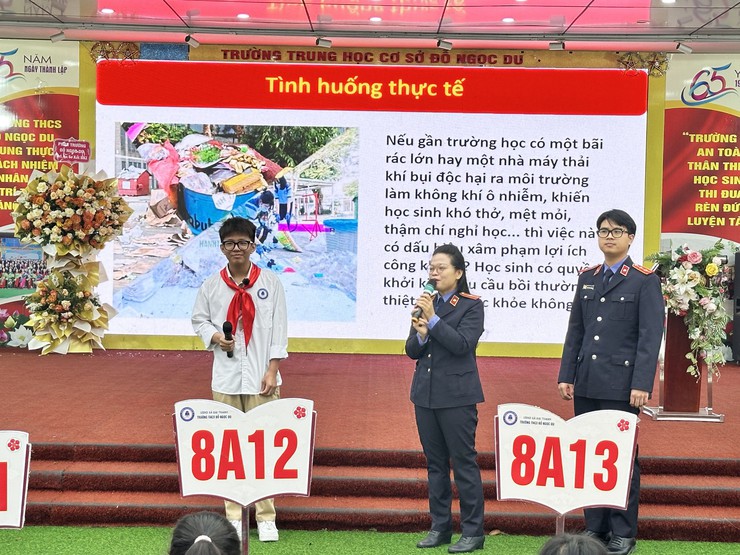 TUYÊN TRUYỀN PHỔ BIẾN GIÁO DỤC PHÁP LUẬT TẠI TRƯỜNG THCS ĐỖ NGỌC DU- Ảnh 8.