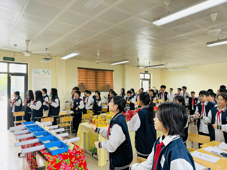 Nhóm Toán 7 - Trường THCS Linh Đàm tổ chức thành công chuyên đề “Sử dụng máy tính cầm tay giải toán – Vận dụng vào chủ đề Một số hình thức khuyến mãi trong kinh doanh”- Ảnh 4.