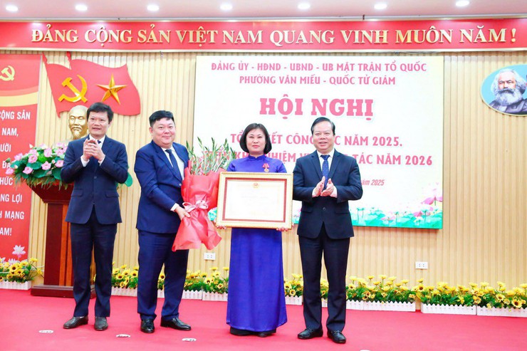 PHƯỜNG VĂN MIẾU - QUỐC TỬ GIÁM PHÁT HUY SỨC MẠNH ĐỒNG BỘ CỦA CẢ HỆ THỐNG CHÍNH TRỊ, QUYẾT TÂM HOÀN THÀNH NHIỆM VỤ NĂM 2026- Ảnh 8.