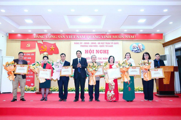 PHƯỜNG VĂN MIẾU - QUỐC TỬ GIÁM PHÁT HUY SỨC MẠNH ĐỒNG BỘ CỦA CẢ HỆ THỐNG CHÍNH TRỊ, QUYẾT TÂM HOÀN THÀNH NHIỆM VỤ NĂM 2026- Ảnh 2.