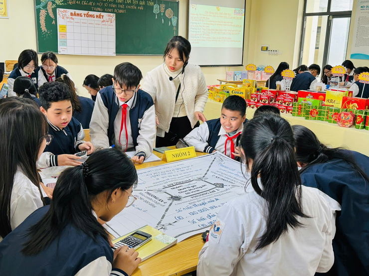 Nhóm Toán 7 - Trường THCS Linh Đàm tổ chức thành công chuyên đề “Sử dụng máy tính cầm tay giải toán – Vận dụng vào chủ đề Một số hình thức khuyến mãi trong kinh doanh”- Ảnh 9.