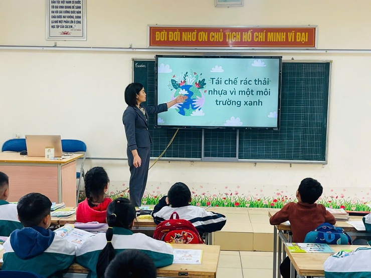 TRƯỜNG TIỂU HỌC NAM PHONG LAN TỎA PHONG TRÀO VÌ MỘT MÔI TRƯỜNG XANH – SẠCH – ĐẸP – NÓI KHÔNG VỚI RÁC THẢI NHỰA- Ảnh 5.