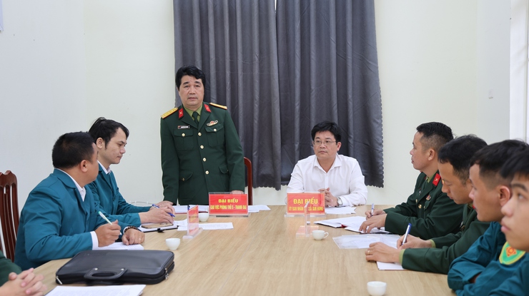  Tam Hưng bàn giao nhiệm vụ Chỉ huy trưởng Ban Chỉ huy Quân sự- Ảnh 2.