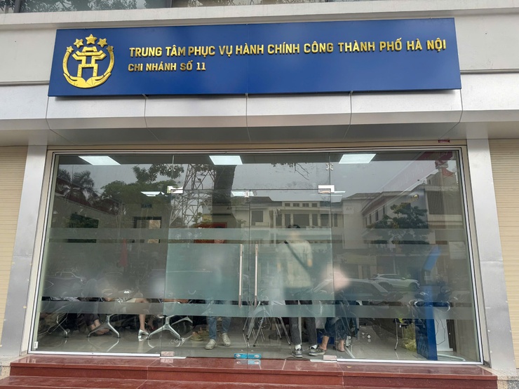  Về việc chuyển Bộ phận Hành chính công tiếp nhận và trả kết quả thủ tục hành chính của UBND xã Chuyên Mỹ về Chi nhánh số 11 trực thuộc Thành phố Hà Nội.- Ảnh 1.