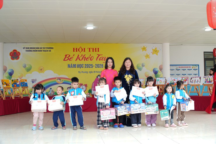 Hội thi “Bé khéo tay” – sân chơi sáng tạo cho trẻ mầm non Thạch Xá- Ảnh 5.