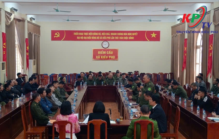 UBND xã Kiều Phú tổ chức Hội nghị giao ban với lực lượng bảo vệ an ninh trật tự ở cơ sở - Ảnh 2.