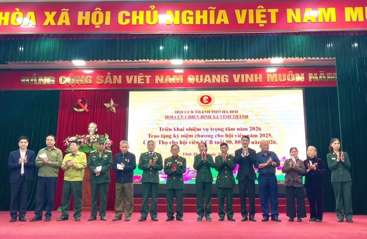 HỘI CỰU CHIẾN BINH XÃ VĨNH THANH TRIỂN KHAI NHIỆM VỤ TRỌNG TÂM NĂM 2026, TRAO TẶNG KỶ NIỆM CHƯƠNG VÀ CHÚC THỌ HỘI VIÊN

- Ảnh 6.