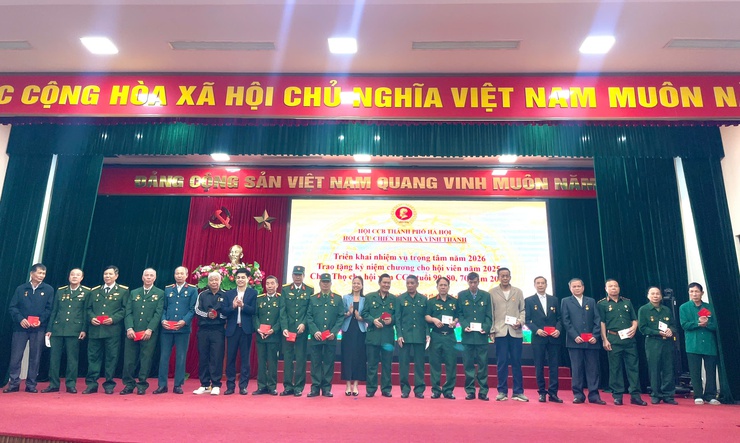 HỘI CỰU CHIẾN BINH XÃ VĨNH THANH TRIỂN KHAI NHIỆM VỤ TRỌNG TÂM NĂM 2026, TRAO TẶNG KỶ NIỆM CHƯƠNG VÀ CHÚC THỌ HỘI VIÊN

- Ảnh 9.