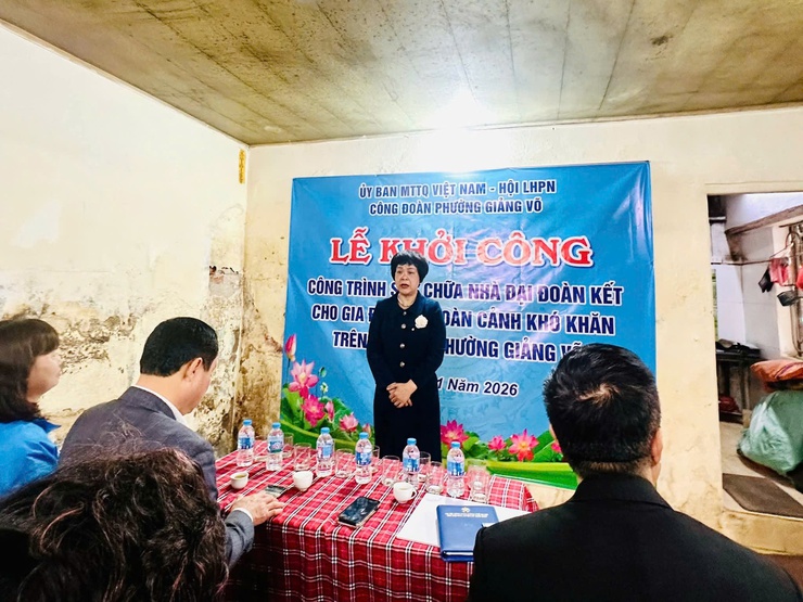 Ủy ban Mặt trận Tổ quốc Việt Nam phường khởi công xây dựng, sửa chữa nhà, hưởng ứng phong trào “Chung tay xóa nhà tạm, dột nát”- Ảnh 1.