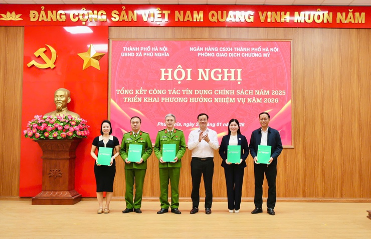 Hội nghị tổng kết công tác tín dụng chính sách xã hội trên địa bàn năm 2025, triển khai phương hướng nhiệm vụ năm 2026- Ảnh 3.