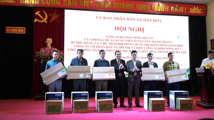 URINCO 7 TRAO TẶNG 34 BỘ MÁY TÍNH, MÁY IN – CHUNG TAY THÚC ĐẨY CHUYỂN ĐỔI SỐ TẠI XÃ DÂN HÒA- Ảnh 2.