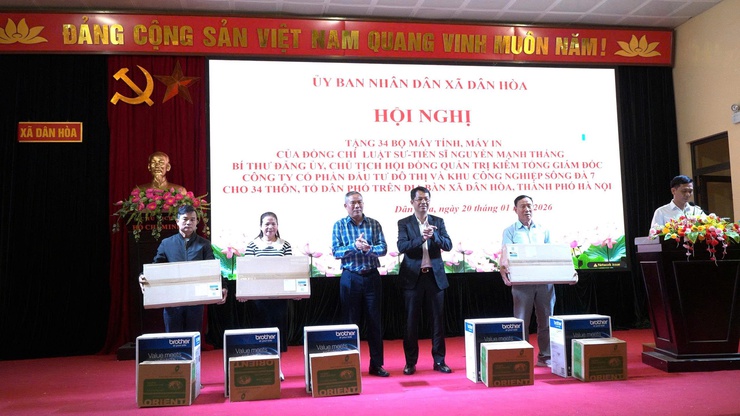 URINCO 7 TRAO TẶNG 34 BỘ MÁY TÍNH, MÁY IN – CHUNG TAY THÚC ĐẨY CHUYỂN ĐỔI SỐ TẠI XÃ DÂN HÒA- Ảnh 6.