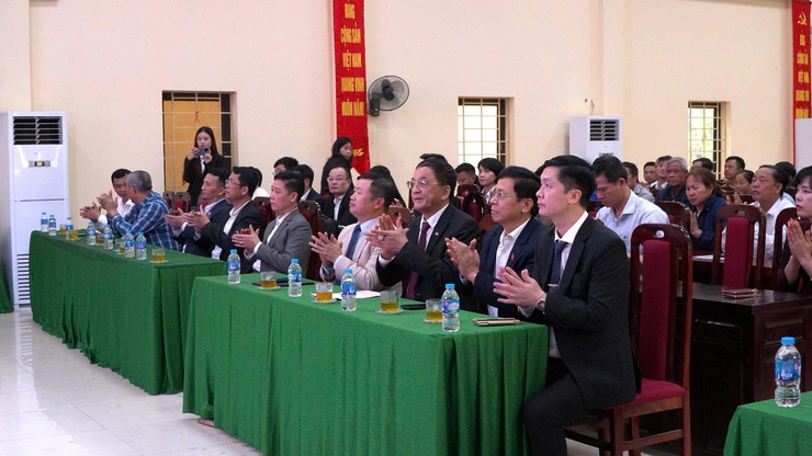 URINCO 7 TRAO TẶNG 34 BỘ MÁY TÍNH, MÁY IN – CHUNG TAY THÚC ĐẨY CHUYỂN ĐỔI SỐ TẠI XÃ DÂN HÒA- Ảnh 8.