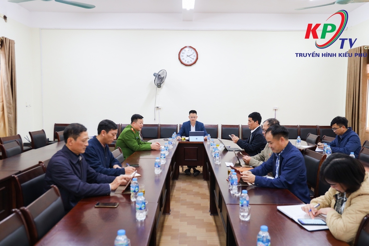 UBND xã Kiều Phú tổ chức hội nghị họp tập thể lãnh đạo Uỷ ban triển khai một số nhiệm vụ trong tâm- Ảnh 1.