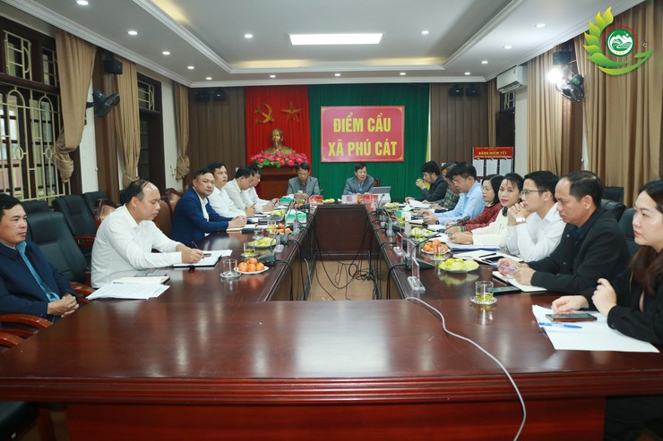 Thường trực Đảng ủy xã Phú Cát làm việc với Thường trực UBMTTQ và các đoàn thể chính trị – xã hội- Ảnh 1.