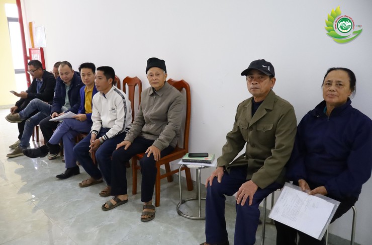 Đồng chí Chủ tịch UBND xã Phú Cát tiếp 7 lượt công dân trong buổi tiếp công dân định kỳ- Ảnh 2.